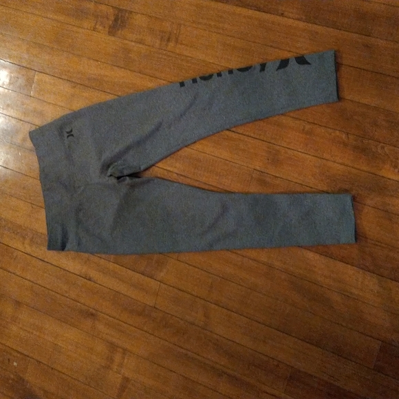 Kids size S Hurley gray logo athletic leggings - Picture 4 of 13